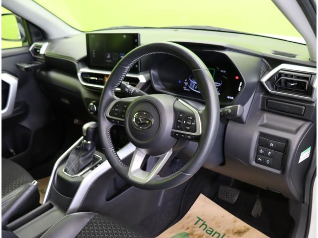 ロッキー プレミアム／９型Ｄオーディオ／Ｆスポイラー／　９型Ｄオーディオ／パノラマモニラー／スマアシ／ハーフレザー／シートヒーター／スマートキー／アイドリングＳ／コーナーセンサー／オートＬＥＤ／Ｆスポイラー／１７ＡＷ／２トーンカラー／ＣＶＴ（12枚目）