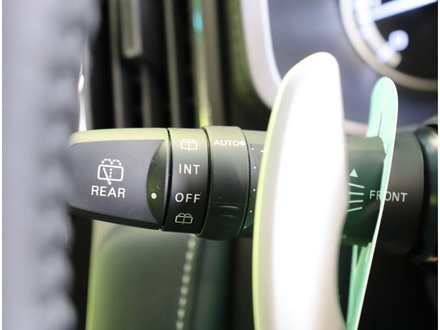 デリカD:5 シャモニー/登録済未使用車/OPカラー/7人乗り/ マルチアラウンドモニター/両側自動ドア/スマートキー/e-アシスト/ハーフレザー/パワーシート/革巻ステア/パドルシフト/アイドリングS/Pバックドア/オートLED/18AW/8AT/7人乗/(20枚目)