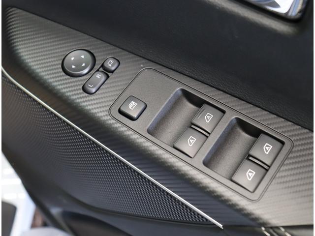 デリカD:5 シャモニー/登録済未使用車/OPカラー/7人乗り/ マルチアラウンドモニター/両側自動ドア/スマートキー/e-アシスト/ハーフレザー/パワーシート/革巻ステア/パドルシフト/アイドリングS/Pバックドア/オートLED/18AW/8AT/7人乗/(34枚目)