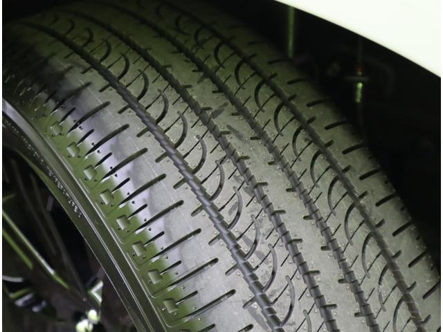 デリカD:5 シャモニー/登録済未使用車/OPカラー/7人乗り/ マルチアラウンドモニター/両側自動ドア/スマートキー/e-アシスト/ハーフレザー/パワーシート/革巻ステア/パドルシフト/アイドリングS/Pバックドア/オートLED/18AW/8AT/7人乗/(64枚目)