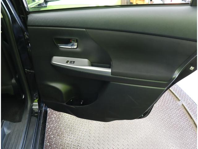 ���^�]�ȃh�A��