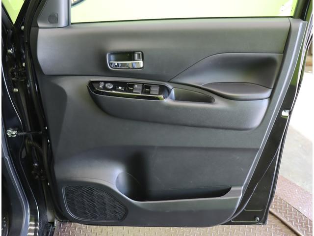 ���^�]�ȃh�A��