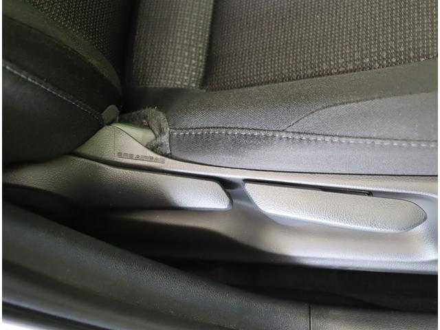 プリウス Ｓ／後期型／モデリスタエアロ／　フルセグナビ／Ｂカメラ／レーダークルーズ／プリクラッシュ／ＬＤＡ／ＡＨＢ／ＰＫＳＢ／スマートキー／革巻ステア／ＥＴＣ／ドラレコ／オートＬＥＤ／モデリスタエアロ／１５ＡＷ／ＣＶＴ（35枚目）