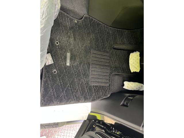 �������t���A�}�b�g��