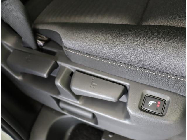 ���Q��ځE�V�[�g�q�[�^�[��