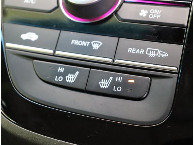 フリードハイブリッド ハイブリッド・クロスター　ブラックスタイル／６人乗／　９型フルセグナビ／Ｂカメラ／両側自動ドア／ハーフレザー／アダプティブクルコン／ＣＭＢＳ／スマートキー／ＥＴＣ／ドラレコ／ルーフレール／オートＬＥＤ／ミラーウインカー／１５ＡＷ／７ＡＴ（17枚目）