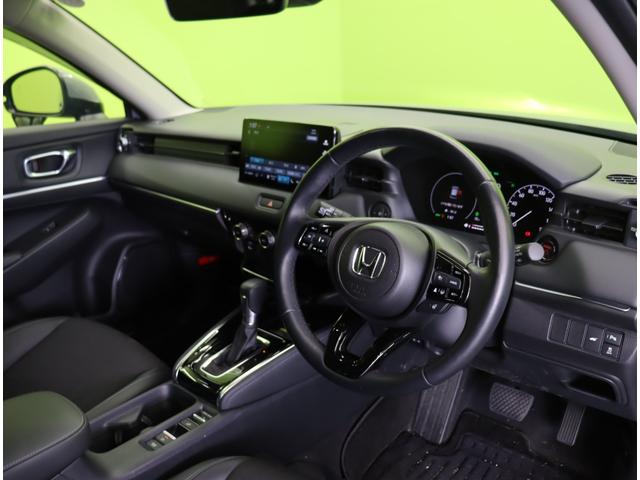 ヴェゼル ｅ：ＨＥＶ　Ｚ／ホンダセンシング／　ホンダコネクトディスプレー／Ｂカメラ／路外逸脱抑制／ＣＭＢＳ／ハーフレザー／シートヒーター／スマートキー／ＥＴＣ／Ｐバックドア／オートＬＥＤ／Ｆ＆Ｒソナー／ミラーウインカー／１８ＡＷ（32枚目）