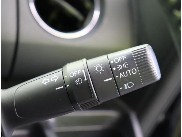 Ｎ－ＢＯＸカスタム Ｌ　スタイル＋ブラック／ホンダセンシング／　フルセグメモリーナビ／Ｂカメラ／両側自動ドア／スマートキー／シートヒーター／革巻ステア／ＣＭＢＳ／路外逸脱抑制／オートＬＥＤ／ミラーウインカー／１４ＡＷ／ＣＶＴ（23枚目）