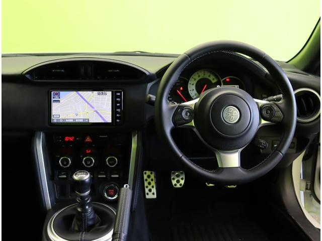 ８６ ＧＴリミテッド／走行１３５００ｋｍ／６速ＭＴ／　フルセグナビ／Ｂカメラ／クルコン／ハーフレザー／シートヒーター／スマートキー／革巻ステア／ＥＴＣ／電格ミラー／ＬＥＤライト＆フォグ／ＧＴウイング／１７ＡＷ／６速ＭＴ（11枚目）