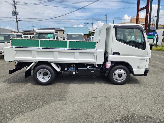 キャンター ３ｔ全低床強化ダンプ　コボレーン　中間ピン　バックカメラ　３ｔ　全低床　新明和製強化ダンプ　コボレーン　中間ピン　バックカメラ　１０インチ液晶メーター　ＬＥＤヘッドランプ・フォグ　ドライブレコーダー　助手席電動格納ミラー（4枚目）