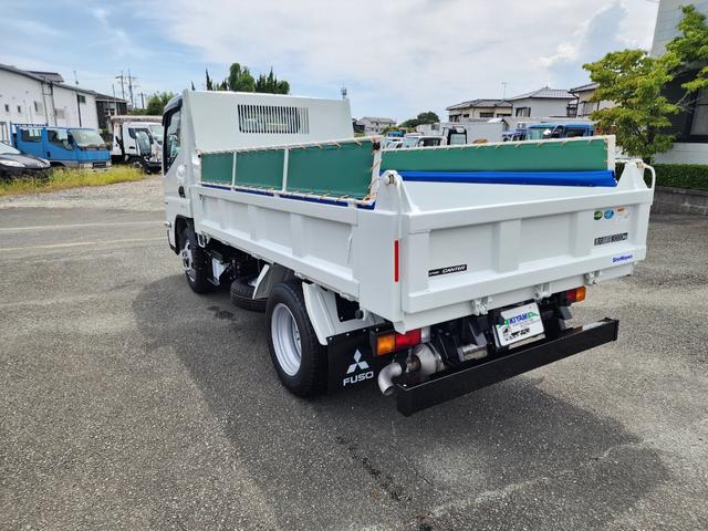 キャンター ３ｔ全低床強化ダンプ　コボレーン　中間ピン　バックカメラ　３ｔ　全低床　新明和製強化ダンプ　コボレーン　中間ピン　バックカメラ　１０インチ液晶メーター　ＬＥＤヘッドランプ・フォグ　ドライブレコーダー　助手席電動格納ミラー（7枚目）