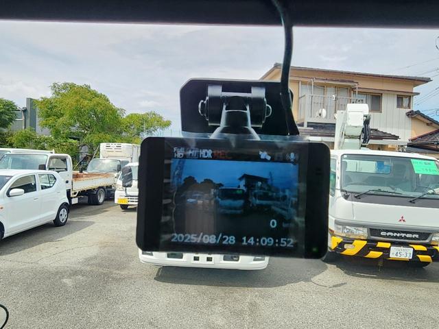 キャンター ３ｔ全低床強化ダンプ　コボレーン　中間ピン　バックカメラ　３ｔ　全低床　新明和製強化ダンプ　コボレーン　中間ピン　バックカメラ　１０インチ液晶メーター　ＬＥＤヘッドランプ・フォグ　ドライブレコーダー　助手席電動格納ミラー（31枚目）