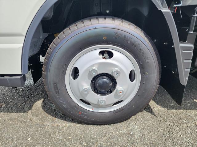 キャンター ３ｔ全低床強化ダンプ　コボレーン　中間ピン　バックカメラ　３ｔ　全低床　新明和製強化ダンプ　コボレーン　中間ピン　バックカメラ　１０インチ液晶メーター　ＬＥＤヘッドランプ・フォグ　ドライブレコーダー　助手席電動格納ミラー（42枚目）