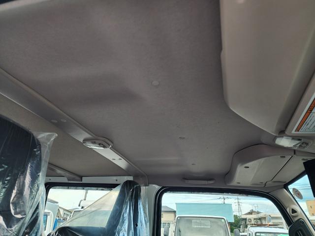 キャンター ２ｔＷキャブ　デュアルエアコン　センターディスプレイ付　６人乗りＷキャブ　デュアルエアコン（リアエアコン付）センターディスプレイ（ナビ付）　バックカメラ　フル液晶メーター　ＬＥＤヘッドランプ・フォグ　助手席電格ミラー　ドライブレコーダー付（16枚目）