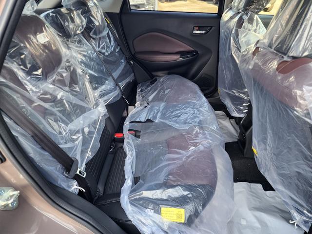 フロンクス 全方位カメラ　純正９インチナビ　登録済未使用車　２トンカラー　全方位カメラ　純正９インチナビ　フルセグＴＶ　スズキコネクト対応通信機装着車　オートクルーズ　ＬＥＤヘッドランプ　オートライト　シートヒーター　１６インチアルミホイール　ブラインドスポットモニター（10枚目）