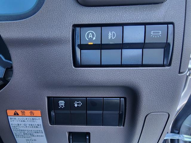 キャンター 2t 全低床 カスタム ウォームシルバー 5MT フルオートエアコン 坂道発進補助装置(EZGO) 助手席電格ミラー 運転席ランバーサポートシート LEDルームランプ バックカメラ ドライブレコーダー メッキミラーカバー メッキグリル メッキグリル(25枚目)