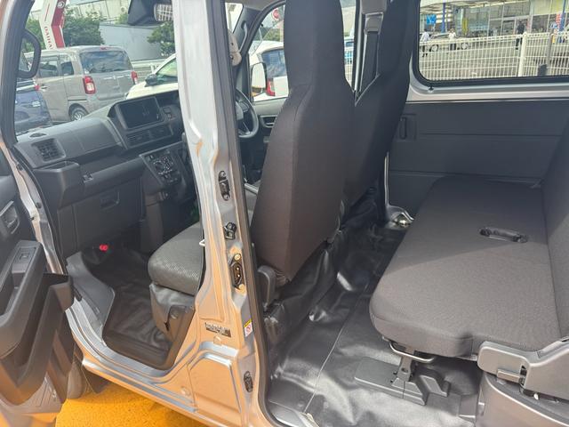 ハイゼットカーゴ ＤＸ　令和５年式　オーディオレス　衝突低減ブレーキ　弊社デモカーＵＰ車（12枚目）