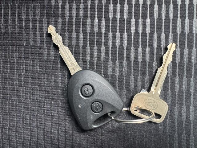 ハイゼットカーゴ ＤＸ　令和５年式　オーディオレス　衝突低減ブレーキ　弊社デモカーＵＰ車（23枚目）