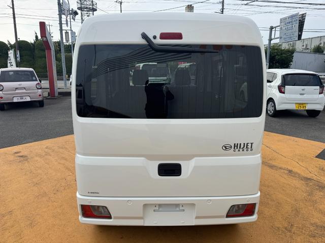 ハイゼットカーゴ クルーズ　令和５年式　衝突低減ブレーキ　新車保証継承付（6枚目）