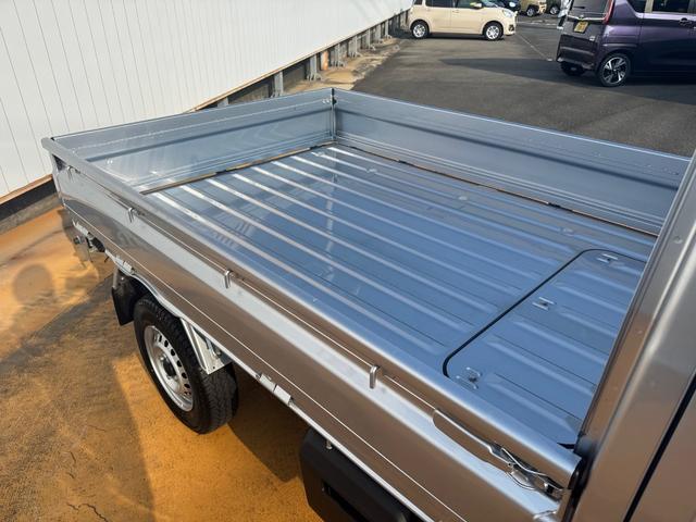 ハイゼットトラック スタンダード　農用スペシャル　新車保証継承付　弊社デモカーＵＰ車　５ＭＴ　４ＷＤ　衝突低減ブレーキ　１ｄｉｎラジオ（10枚目）