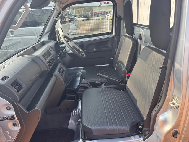 ハイゼットトラック スタンダード　農用スペシャル　新車保証継承付　弊社デモカーＵＰ車　５ＭＴ　４ＷＤ　衝突低減ブレーキ　１ｄｉｎラジオ（16枚目）