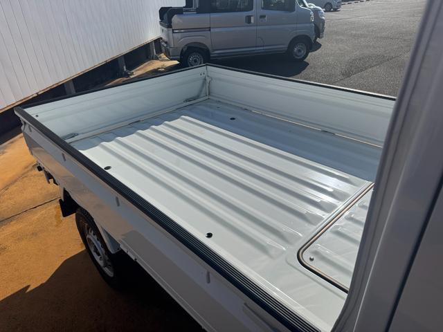 キャリイトラック KX 令和7年式 CDチューナー マニュアルエアコン(10枚目)