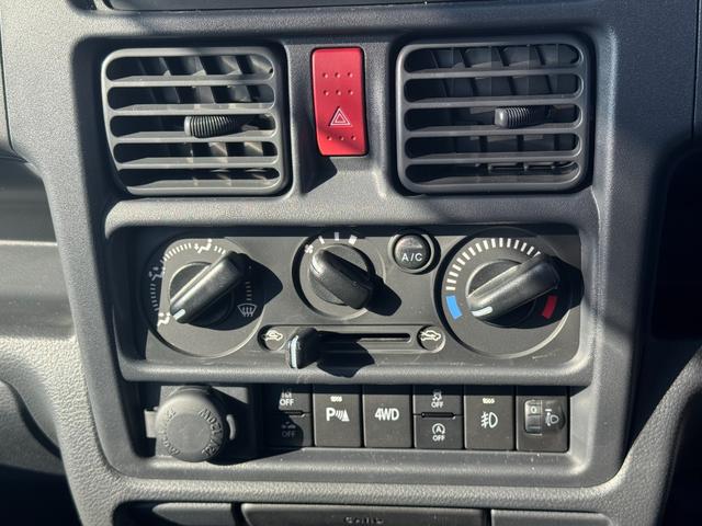 キャリイトラック KX 令和7年式 CDチューナー マニュアルエアコン(25枚目)