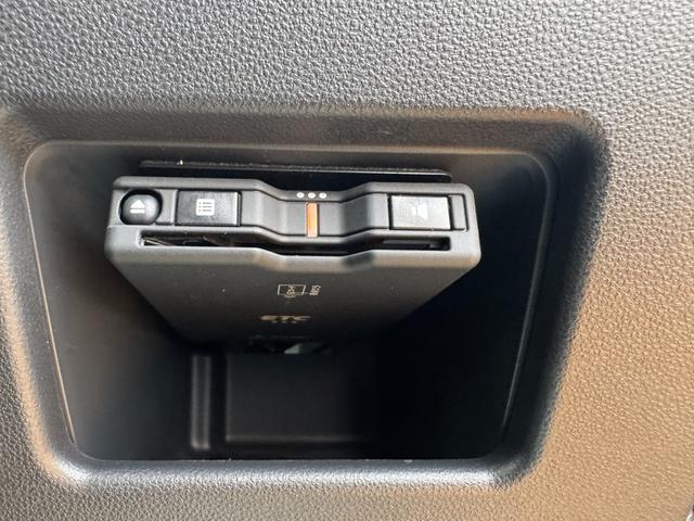 ムーヴキャンバス Ｇメイクアップリミテッド　ＳＡＩＩＩ　令和２年式　衝突低減ブレーキ　純正フルセグナビ　Ｂｌｕｅｔｏｏｔｈ　パノラマモニター　ＥＴＣ　ドラレコ（18枚目）