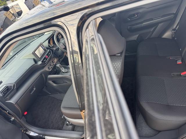 ロッキー Ｌ　令和５年式　純正フルセグナビ　Ｂカメラ　Ｂｌｕｅｔｏｏｔｈ　マニュアルエアコン　前後ドラレコ　ＥＴＣ（12枚目）