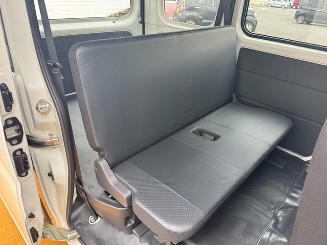 ハイゼットカーゴ スペシャル　弊社デモカーＵＰ車　衝突低減ブレーキ　オーディオレス（11枚目）
