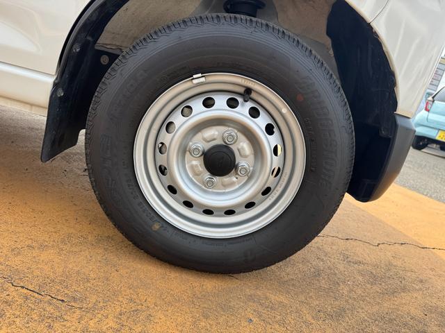 ハイゼットカーゴ ＤＸ　弊社デモカーＵＰ車　新車保証継承付　１ｄｉｎラジオ　キーレス（23枚目）