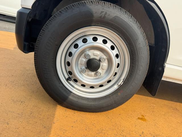 ハイゼットカーゴ ＤＸ　弊社デモカーＵＰ車　新車保証継承付　１ｄｉｎラジオ　キーレス（26枚目）