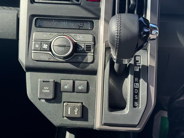 �ԗ��̏ڍׂ��Ԃɕt���܂��Ă̓X�^�b�t�܂ł��C�y�ɂ��₢���킹���������B