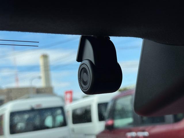 �ԗ��̏ڍׂ��Ԃɕt���܂��Ă̓X�^�b�t�܂ł��C�y�ɂ��₢���킹���������B