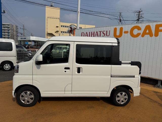 ハイゼットカーゴ デッキバンＧ　弊社デモカーＵＰ車　新車保証継承付　オーディオレス　プッシュボタンスタート（4枚目）