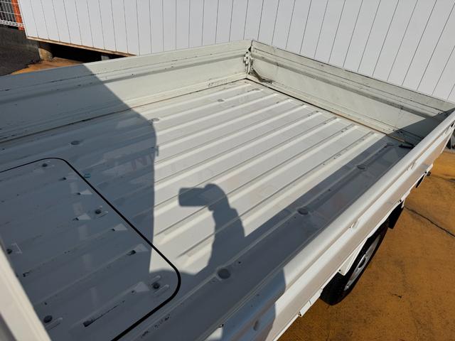 ハイゼットトラック エクストラSAIIIt CDチューナー 4WD 4AT(13枚目)