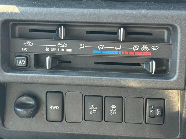 ハイゼットトラック エクストラSAIIIt CDチューナー 4WD 4AT(26枚目)