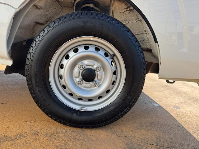 ハイゼットトラック エクストラSAIIIt CDチューナー 4WD 4AT(32枚目)