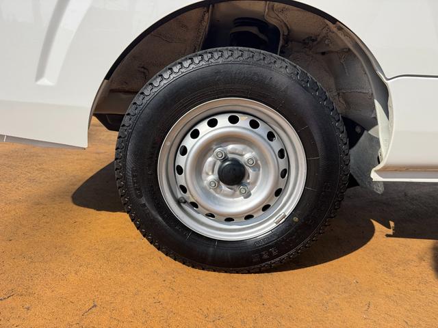 ハイゼットトラック エクストラSAIIIt CDチューナー 4WD 4AT(35枚目)