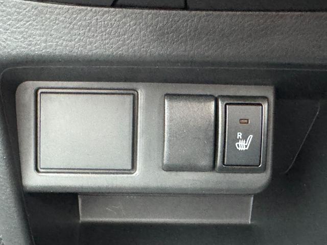 �ԗ��̏ڍׂ��Ԃɕt���܂��Ă̓X�^�b�t�܂ł��C�y�ɂ��₢���킹���������B