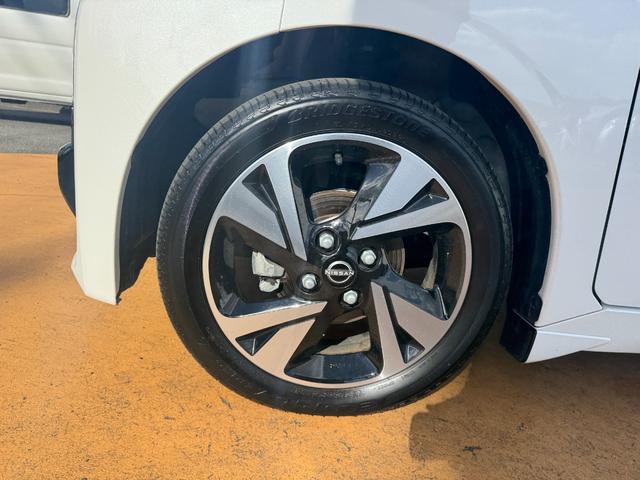 �ԗ��̏ڍׂ��Ԃɕt���܂��Ă̓X�^�b�t�܂ł��C�y�ɂ��₢���킹���������B