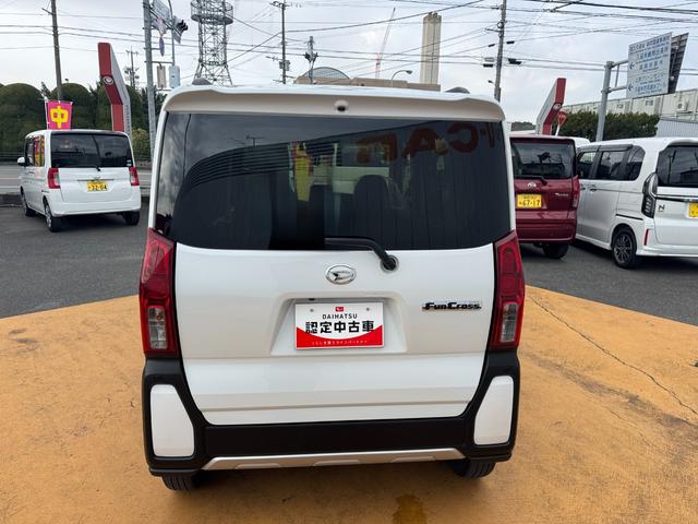 タント ファンクロス　新車保証継承付　純正フルセグナビ　ＥＴＣ　ドラレコ　パノラマモニター（6枚目）