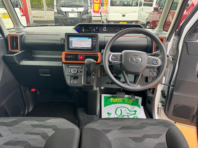 タント ファンクロス　新車保証継承付　純正フルセグナビ　ＥＴＣ　ドラレコ　パノラマモニター（20枚目）