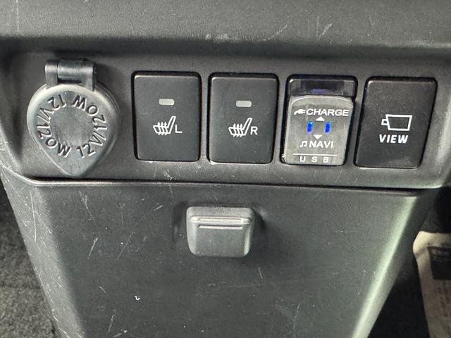 �ԗ��̏ڍׂ��Ԃɕt���܂��Ă̓X�^�b�t�܂ł��C�y�ɂ��₢���킹���������B