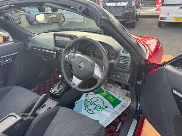 �ԗ��̏ڍׂ��Ԃɕt���܂��Ă̓X�^�b�t�܂ł��C�y�ɂ��₢���킹���������B