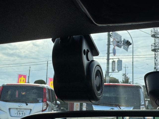 �ԗ��̏ڍׂ��Ԃɕt���܂��Ă̓X�^�b�t�܂ł��C�y�ɂ��₢���킹���������B