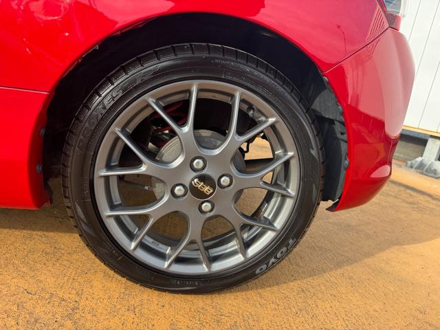 �ԗ��̏ڍׂ��Ԃɕt���܂��Ă̓X�^�b�t�܂ł��C�y�ɂ��₢���킹���������B