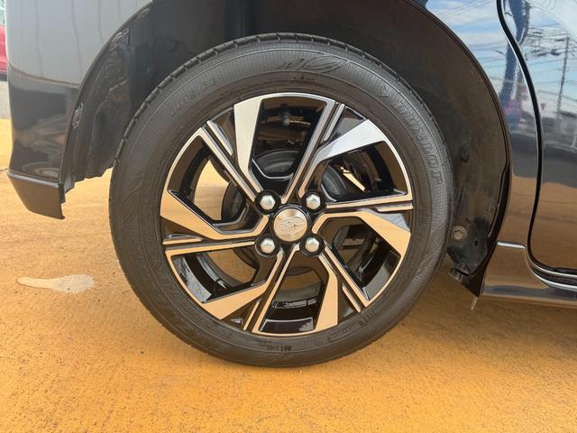 �ԗ��̏ڍׂ��Ԃɕt���܂��Ă̓X�^�b�t�܂ł��C�y�ɂ��₢���킹���������B