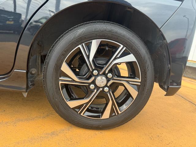 �ԗ��̏ڍׂ��Ԃɕt���܂��Ă̓X�^�b�t�܂ł��C�y�ɂ��₢���킹���������B