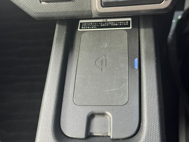 タフト Ｇ　クロムベンチャー　純正フルセグナビ　ドラレコ　バックモニター　置くだけＱｉ充電器　新車保証継承付　衝突低減ブレーキ　Ｂｌｕｅｔｏｏｔｈ　シートヒーター（19枚目）